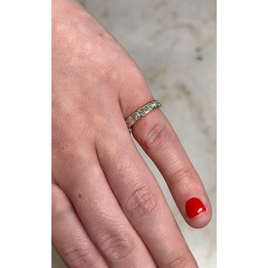Material Good Gold Diamond Ring, Size 4