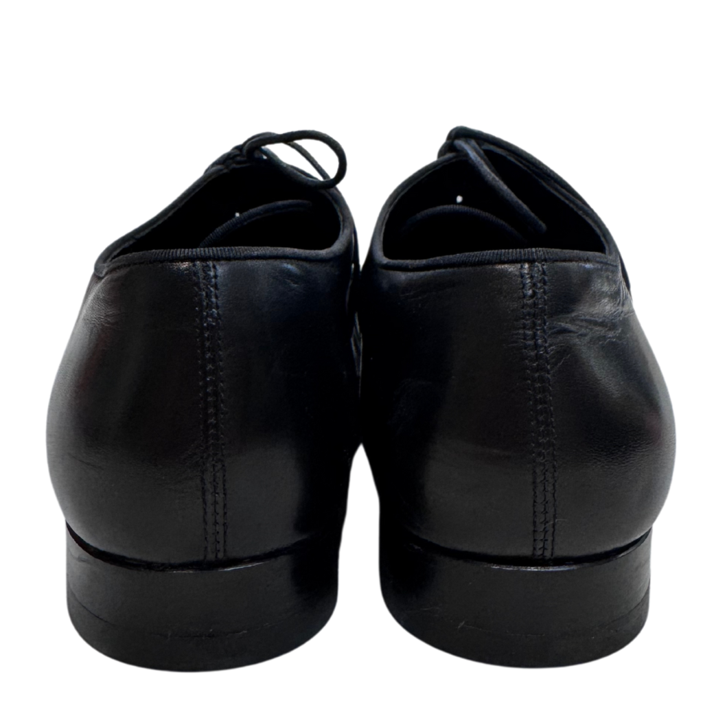 Saint Laurent Black Leather Oxfords, 38