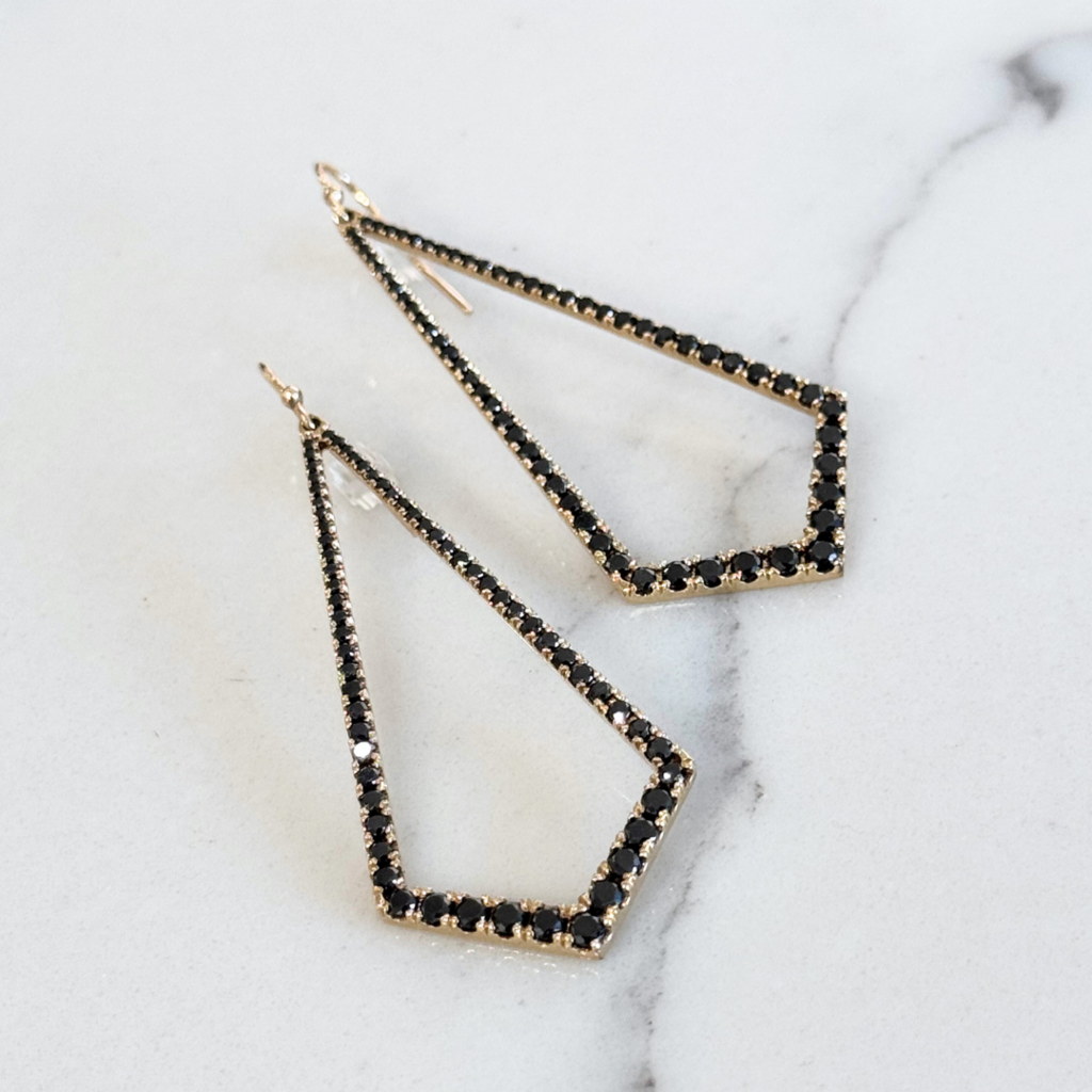 Kite Black Diamond Chandelier Gold Earrings