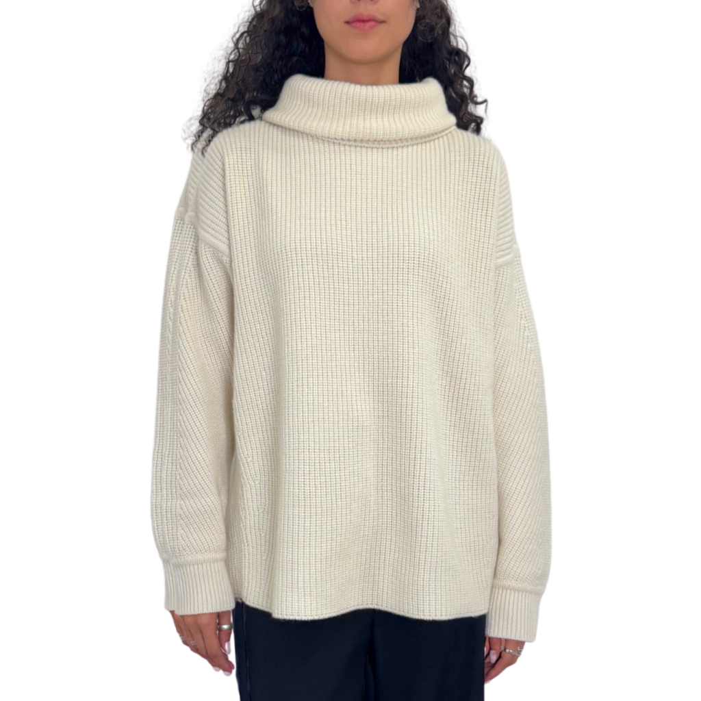 Hermès Cream Cashmere Knit Turtleneck Sweater (NWT), 34