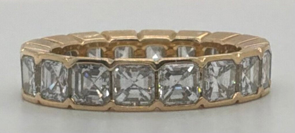 Material Good Gold Diamond Ring Size 4