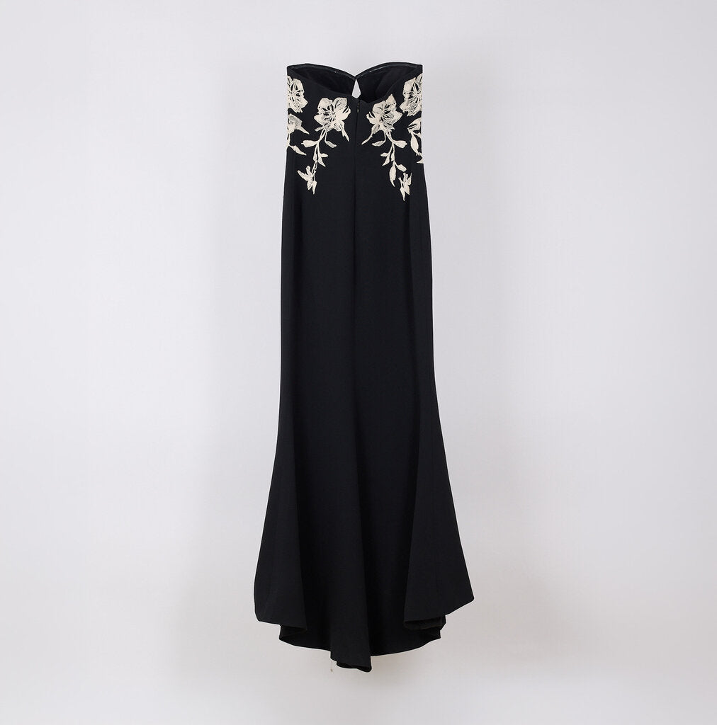Ellie Saab Silk Blend Flower Applique Gown