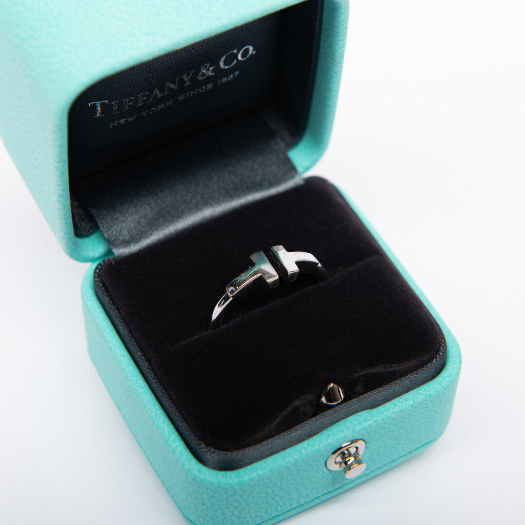 Tiffany & Co18k WG Tiffany T Wire Ring