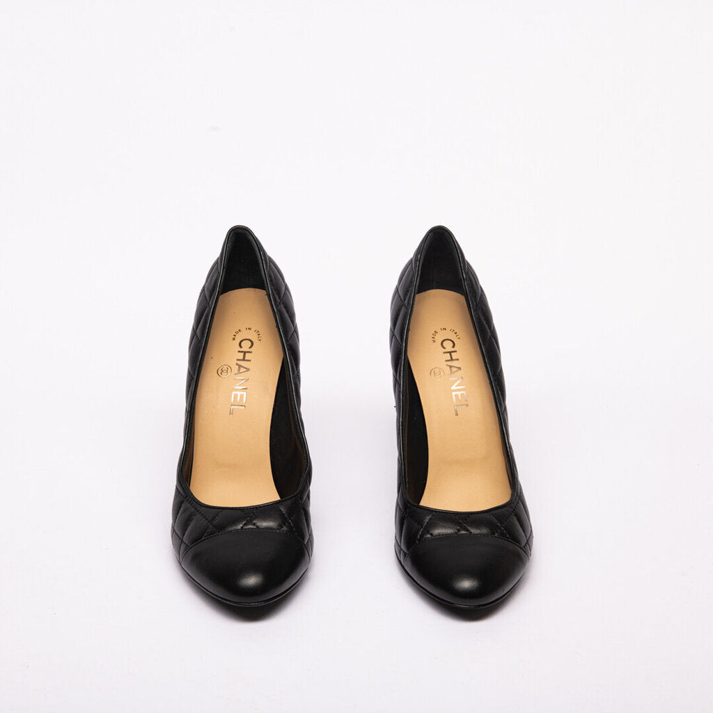 Chanel Black Leather Quilted Pumps