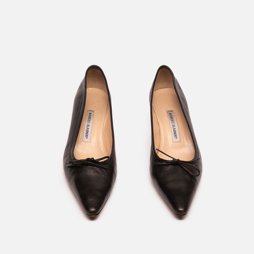 Manolo Blahnik Black Leather Sling Back Kitten Heel