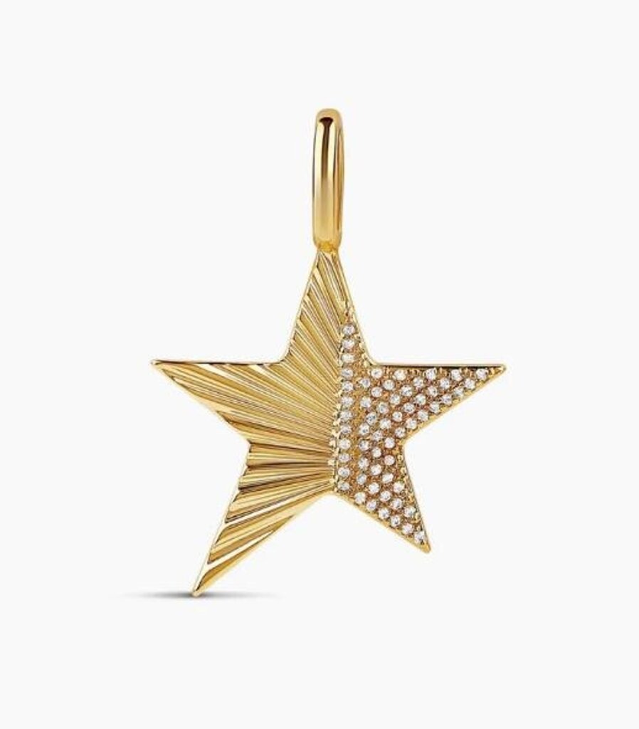 HALF FLUTED STAR CHARM YG