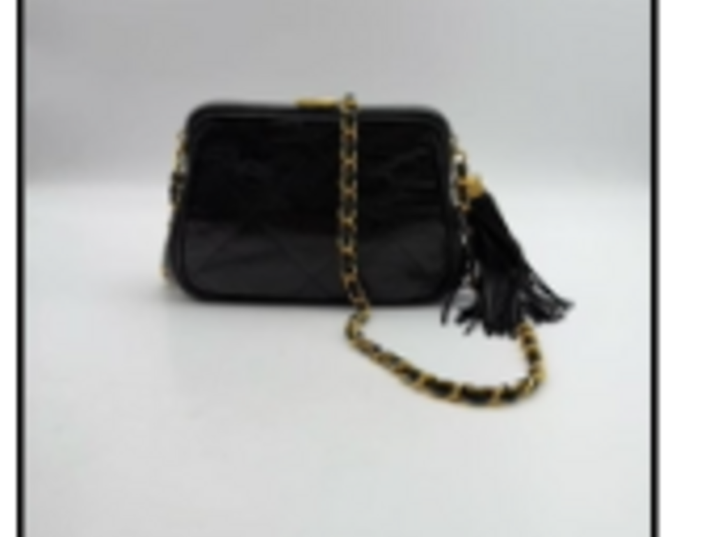 Black Quilted Kiss Lock Fringe Bag