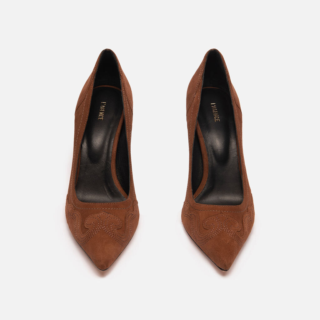 L'Agence Brown Western Pump