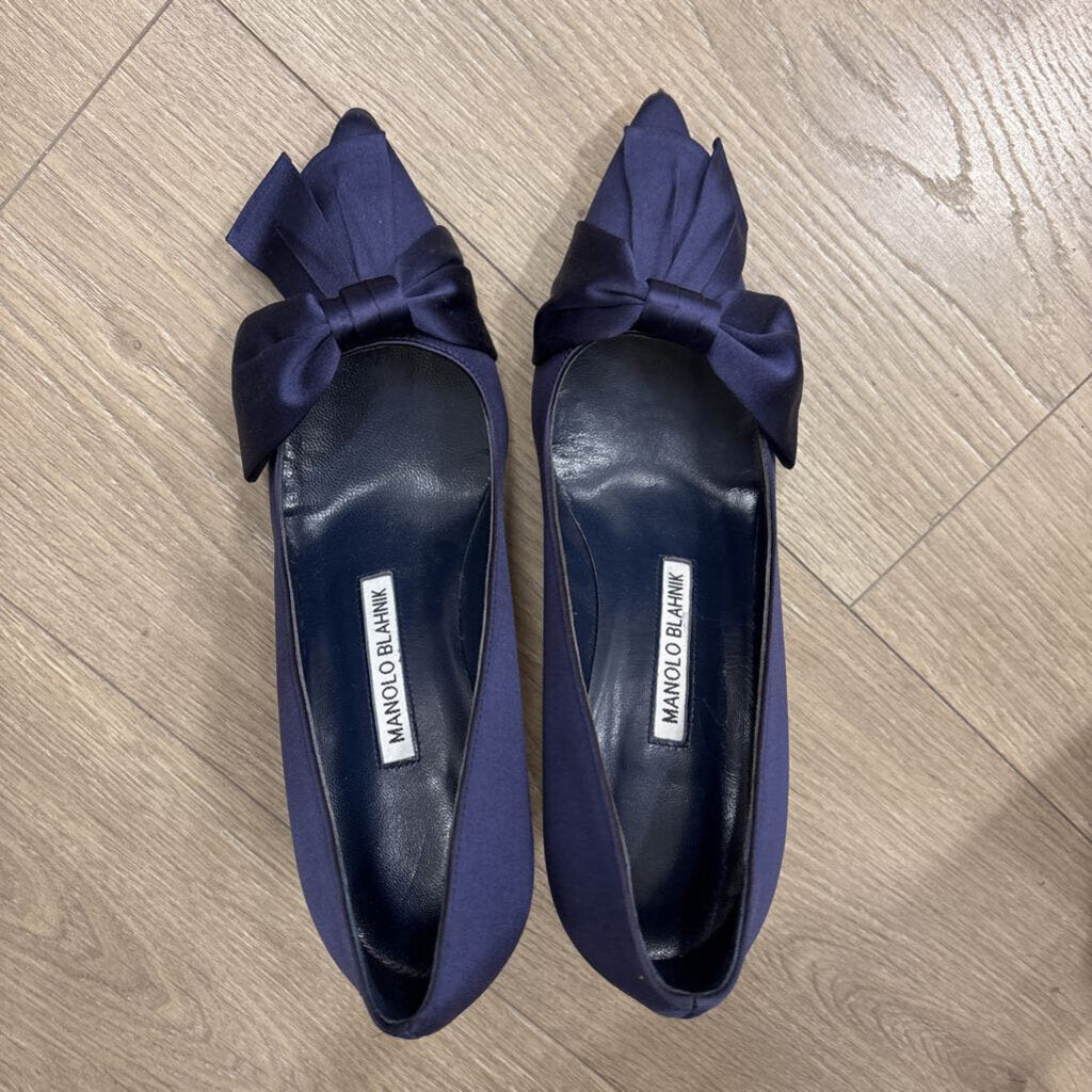 Navy Satin Bow Pump