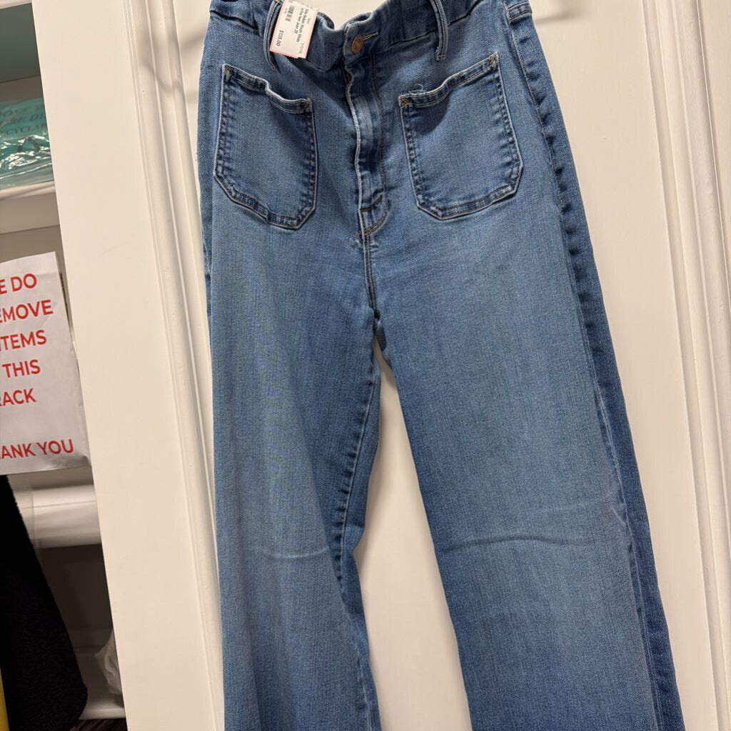 Medium Wash Wide Leg Raw Hem Jean