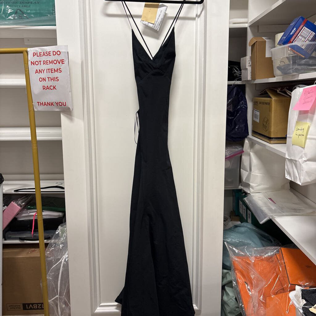 Black Slip Style Polyester Dress (NWT)