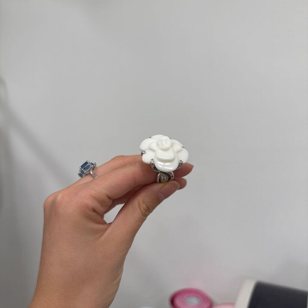 Silver/White Camilla Ring