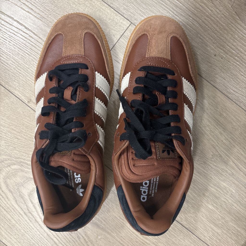 Brown Leather/Suede Sneaker