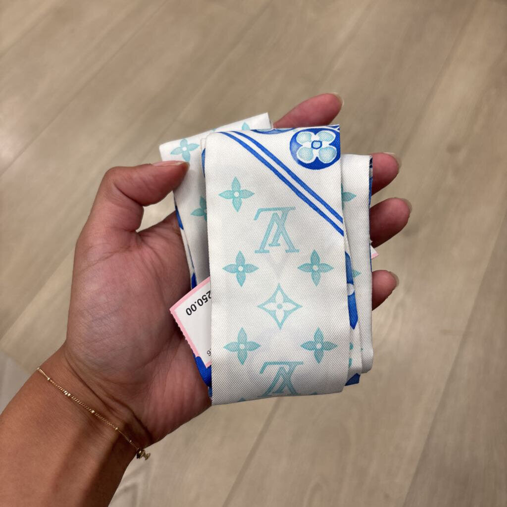 Blue/White Silk Twilly