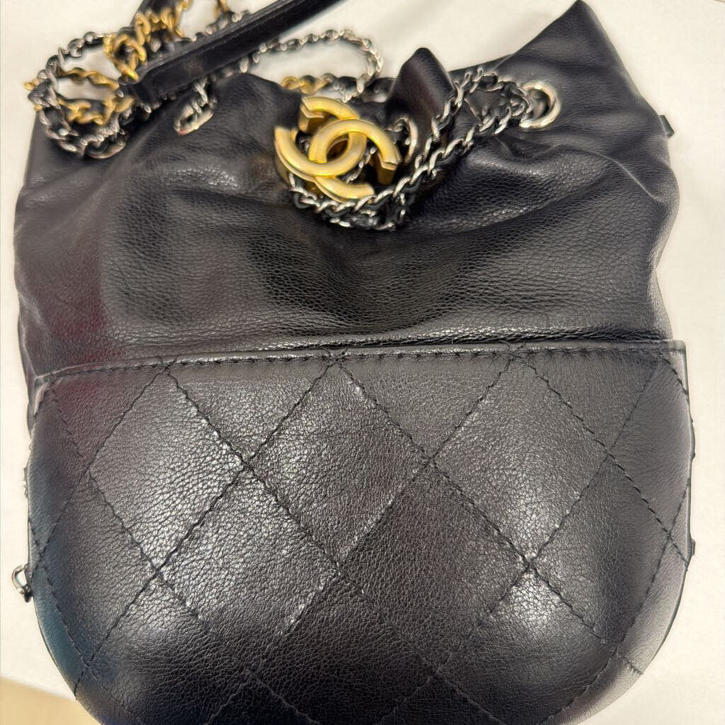 2018 Black Leather Small Gabrielle Crossbody