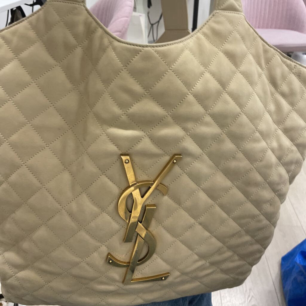 Beige Icare Tote (5600)