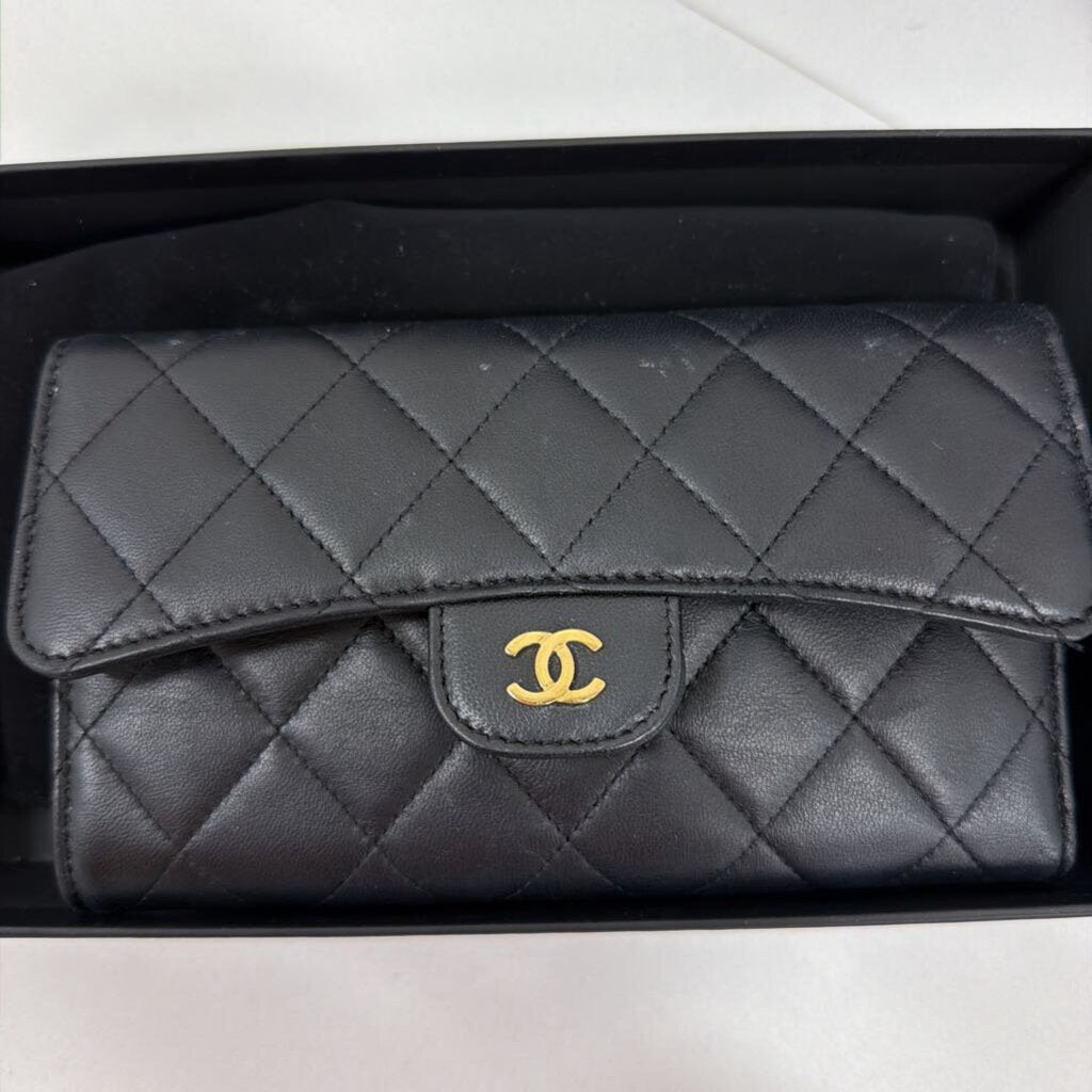 2017 Black Lambskin Continental Wallet w/ Box