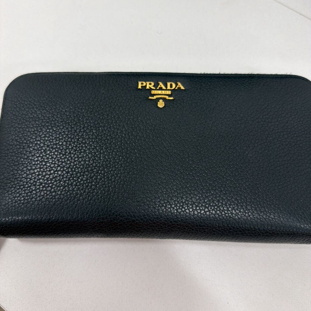 Black Daino Leather Continental Wallet