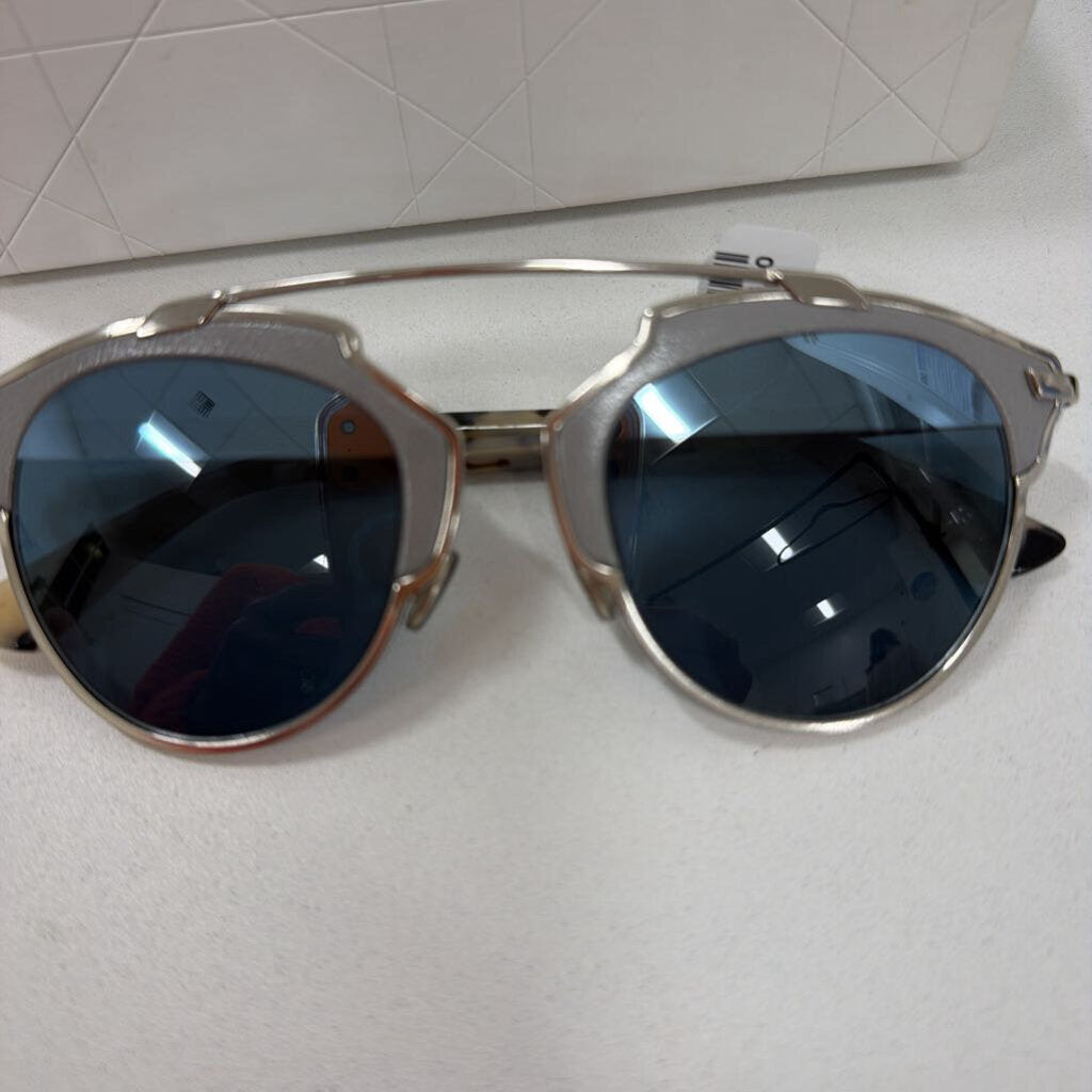 Silver Rim Circle Sunglasses w/ case