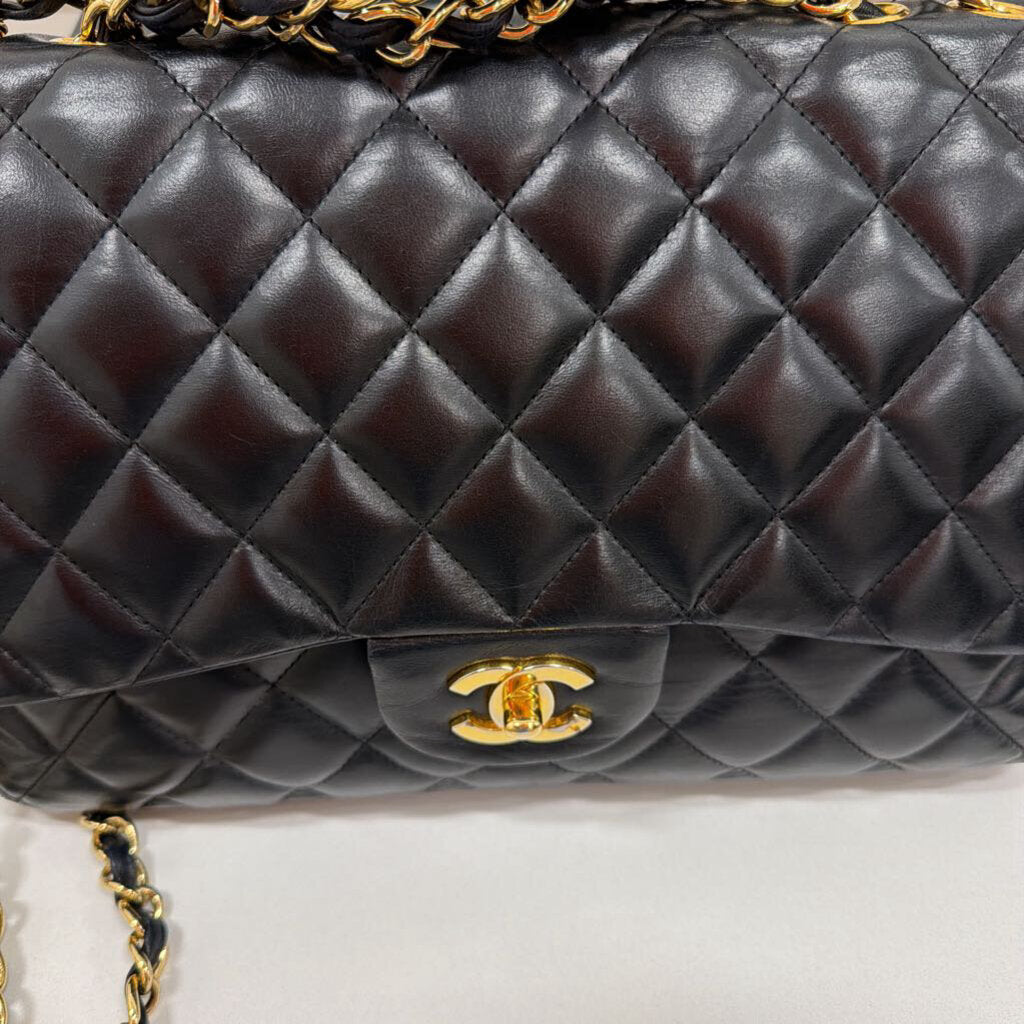 2008-09 Black Lambskin Classic Jumbo Single Flap Handbag