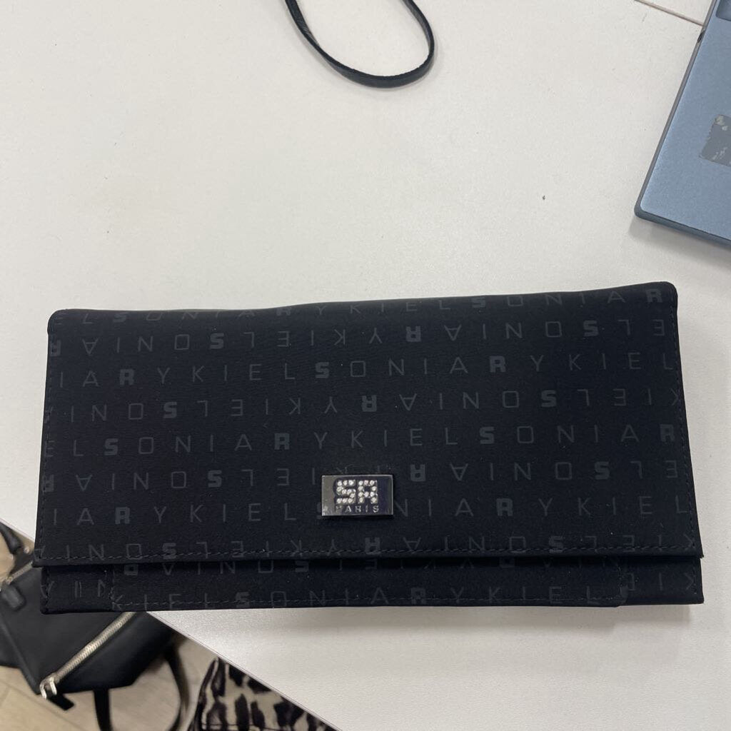 Black Nylon WOC (est 230)