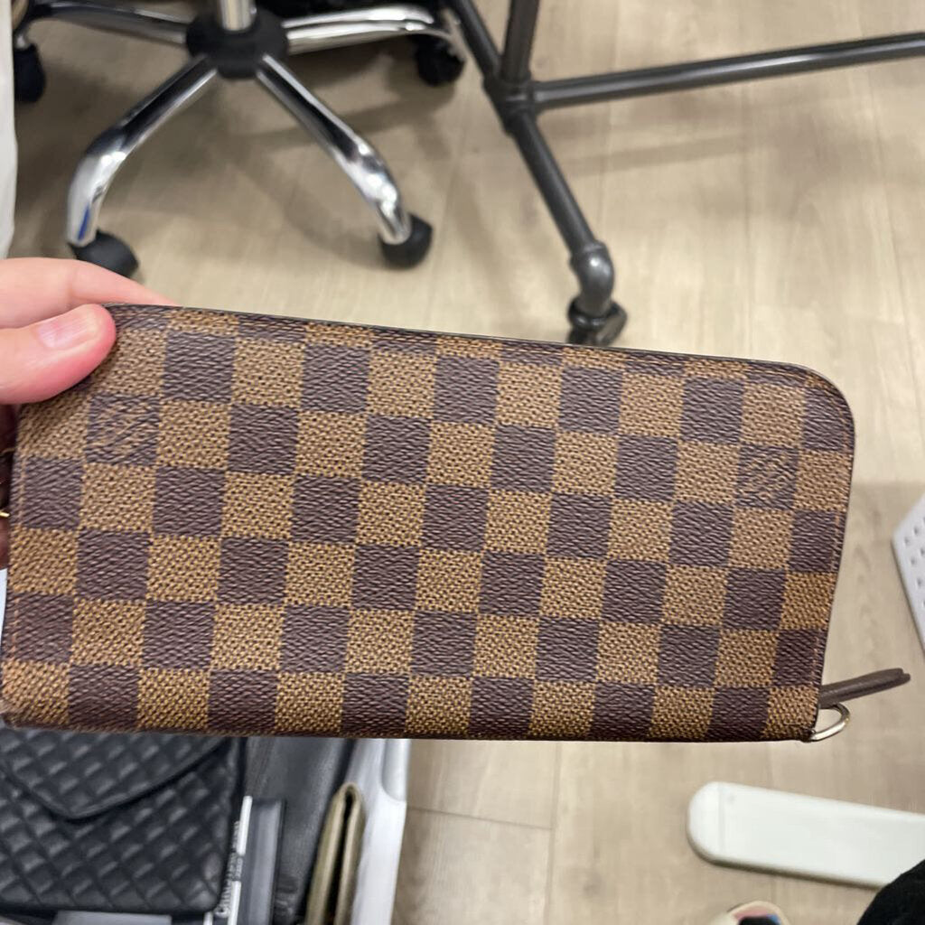 Brown Damier Zippy Wallet AS IS: LOOSE STITCHING