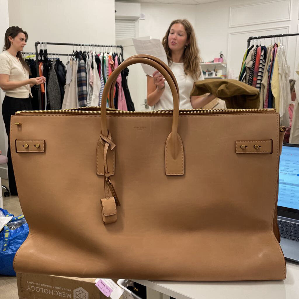 Tan Leather Sac De Jour Tote Gold HW(est 4600)