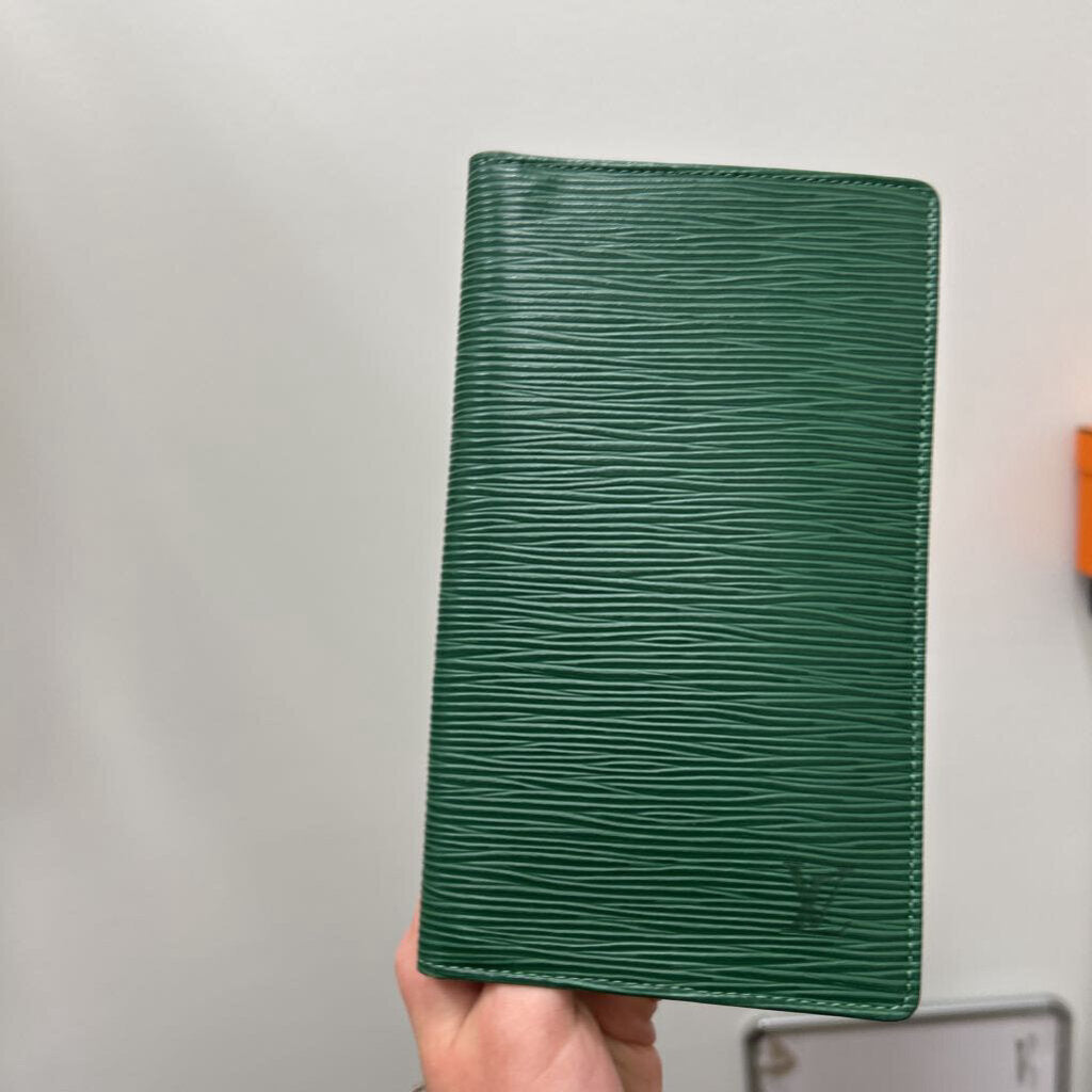 Green Epi Leather Wallet (as is, interior wear)