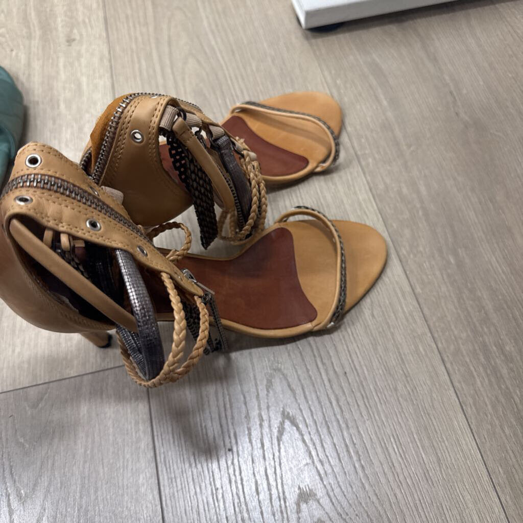 Tan Leather Chain Strap Heel
