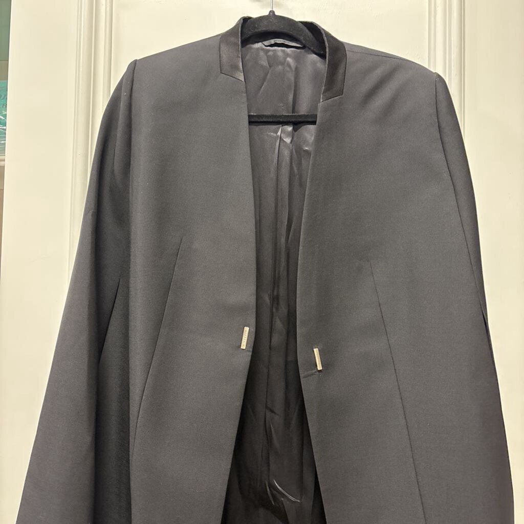 Black Cape
