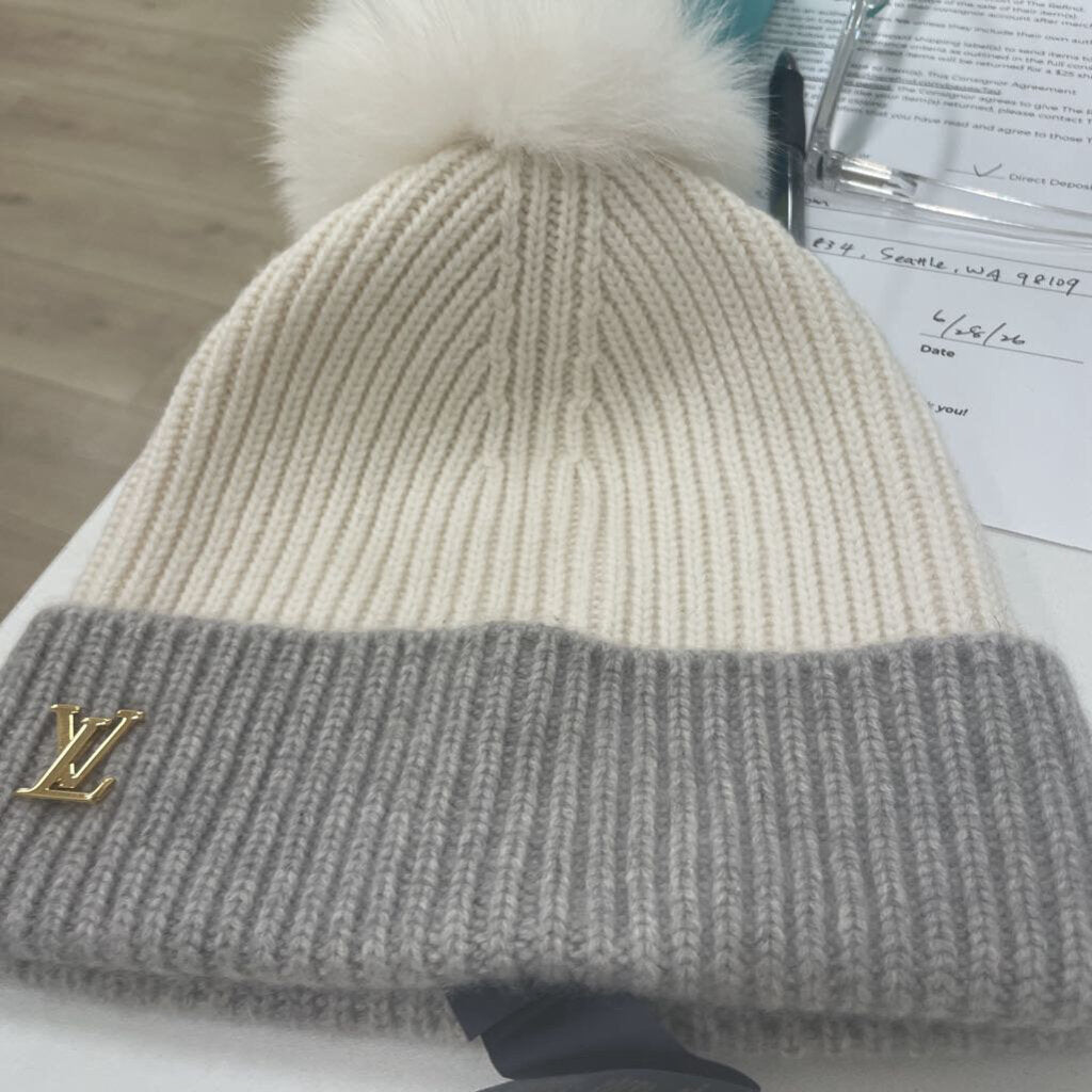 Cream/Grey Cold Sprak Beanie(est 1000)
