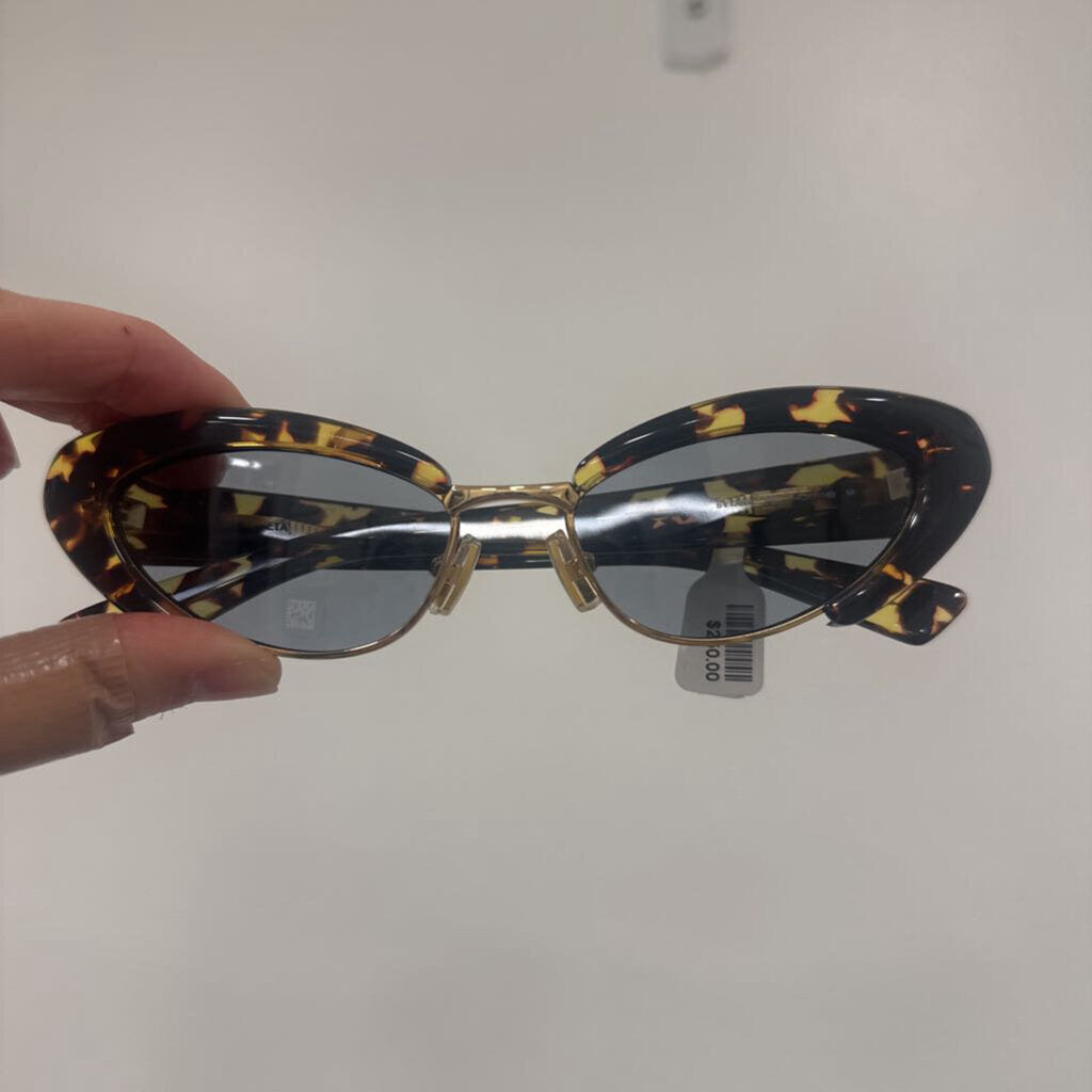Brown Tortoise Sunglasses w/ Case