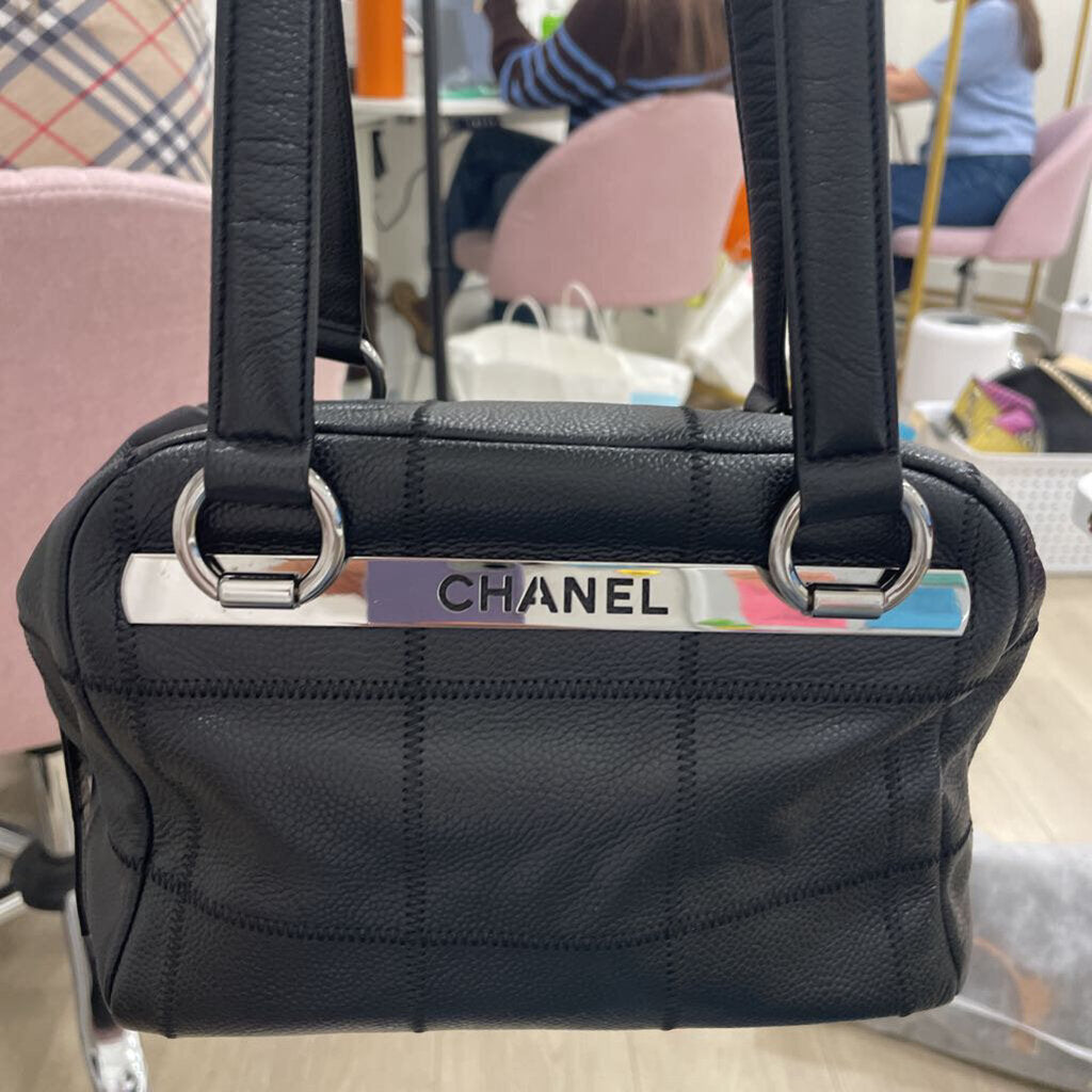 Black Square Quilt LAX Shoulder Bag