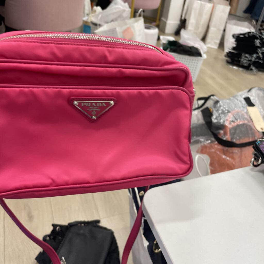 Pink Nylon Tessuto Camera Bag