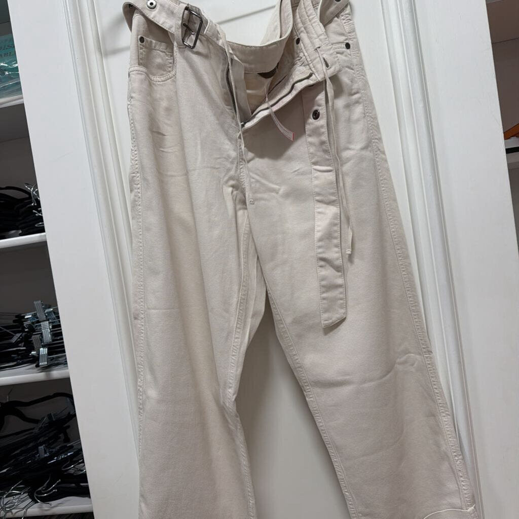 Taupe Jeans With Belt