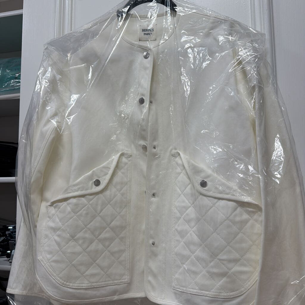 White Cotton Quilted Pocket Collarless Jacket