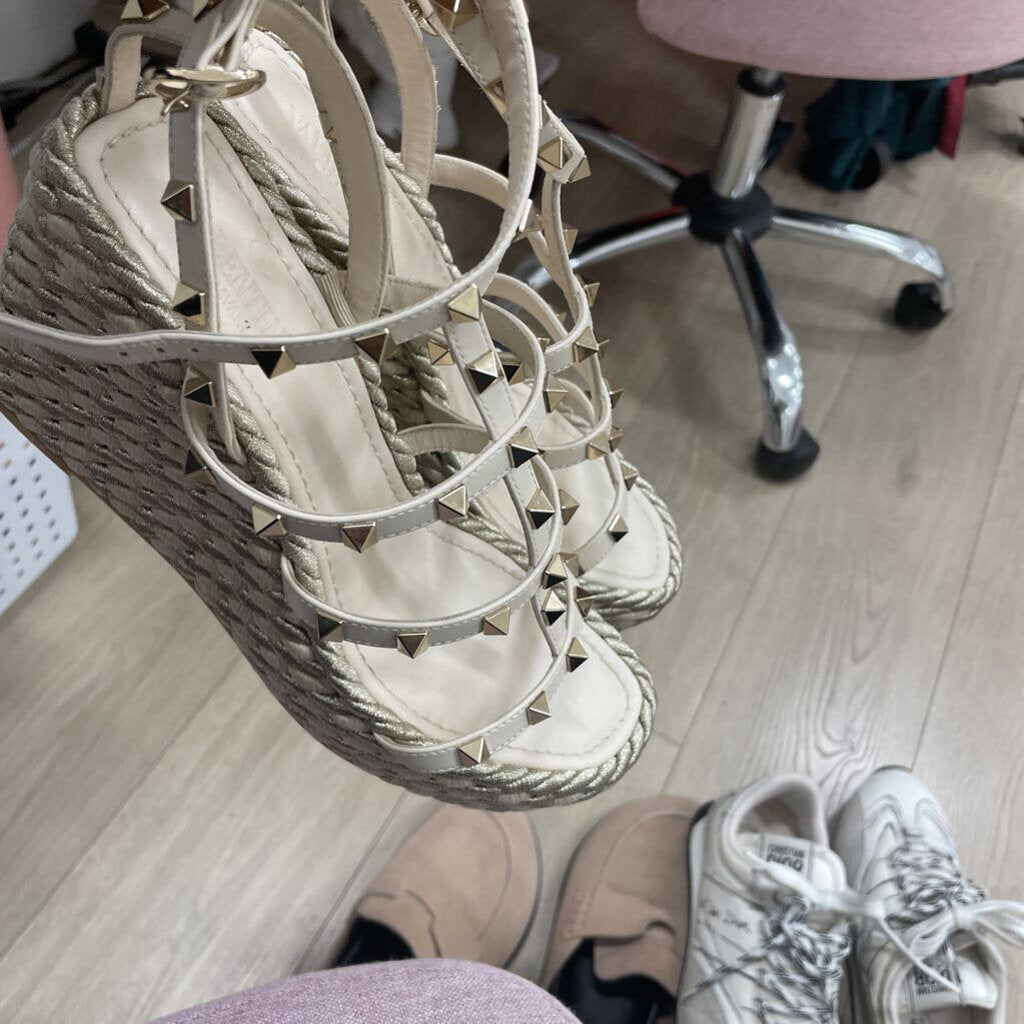 Valentino Cream Rockstud Torchon Espadrille Wedges