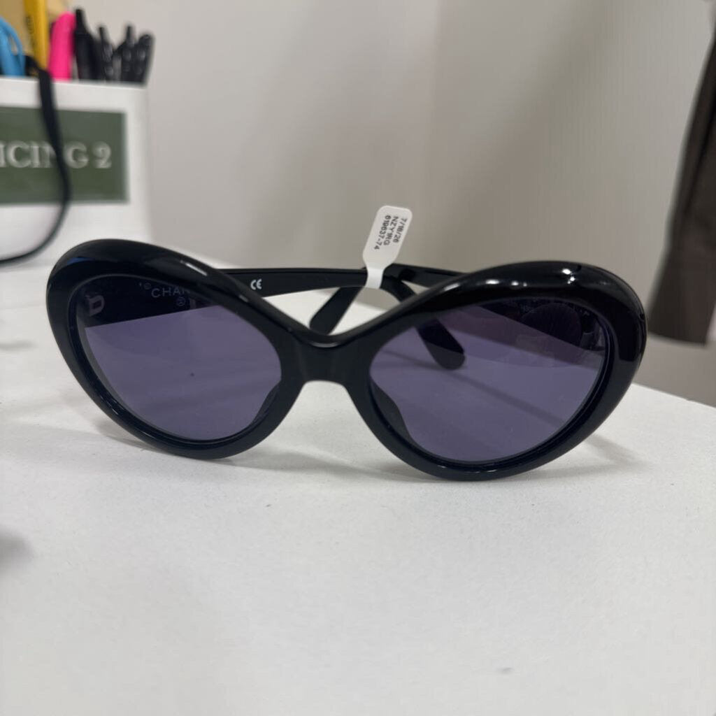Black Round Sunglasses