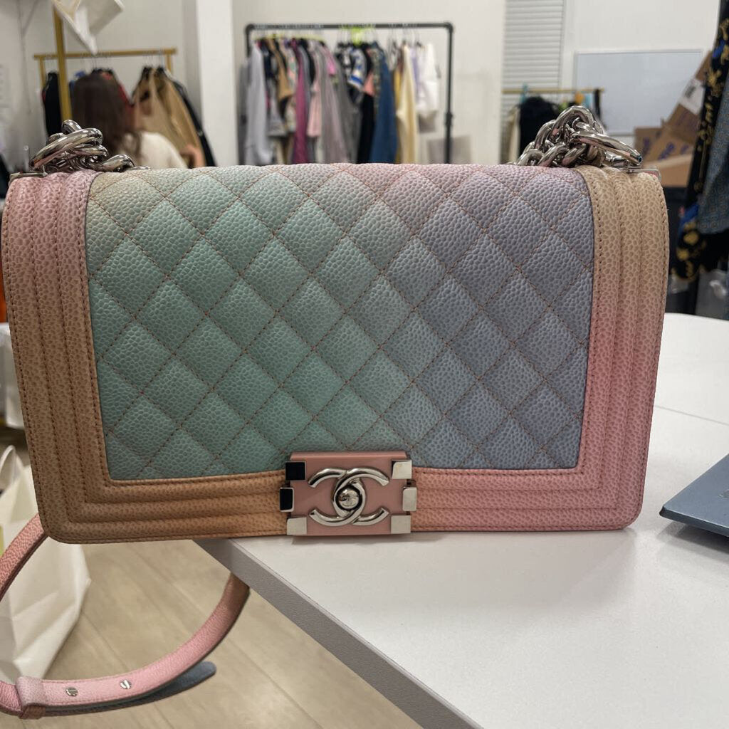 2018 Rainbow Gradient Caviar Boy Bag