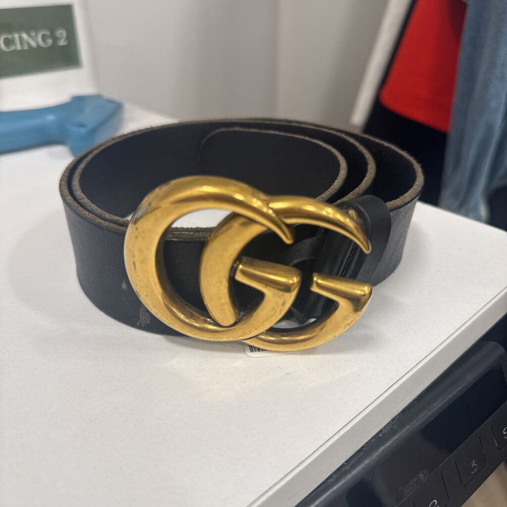 Gucci Black Leather Gold GG Belt, 85/34