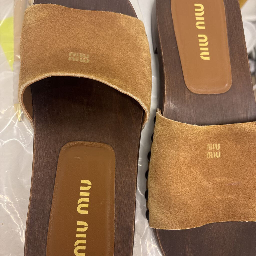 Brown Suede Wood Sandal