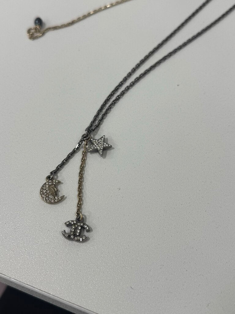 17B Silver Tone Crystal Star & Moon Lariat Necklace (missing crystals)