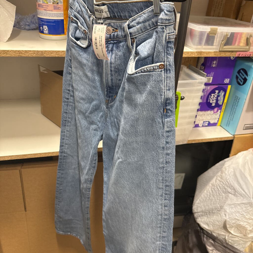 Light Washed Wide Leg Jean
