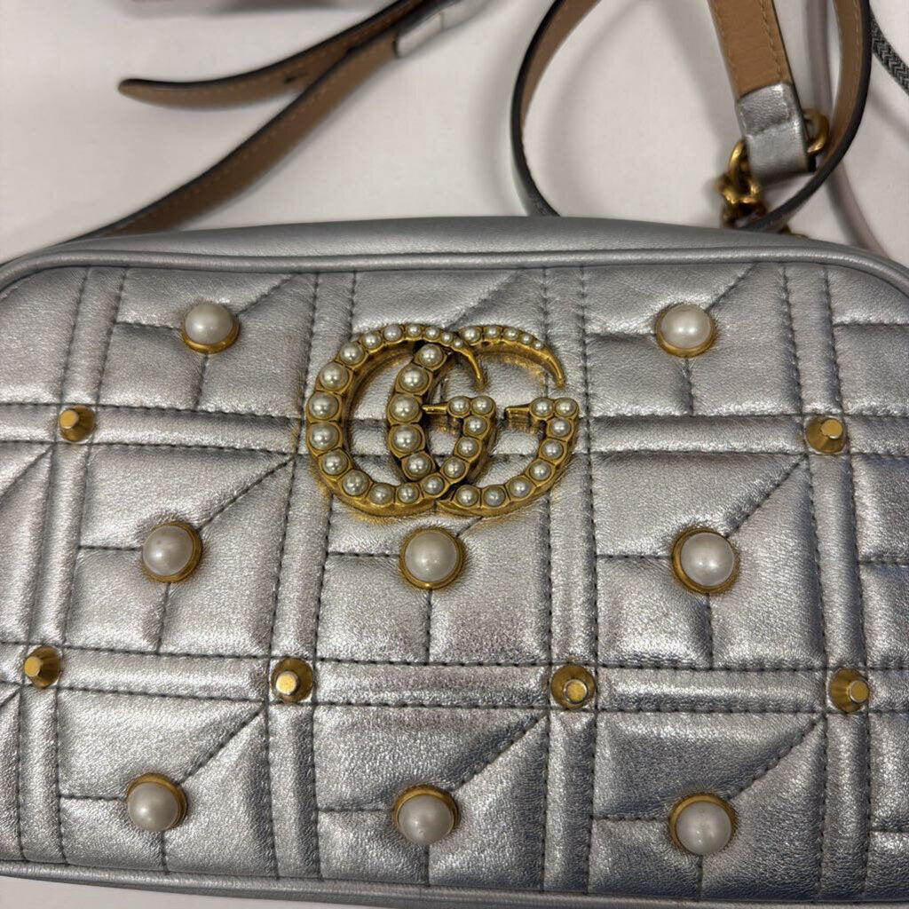 Silver Leather GG Marmont Camera Bag