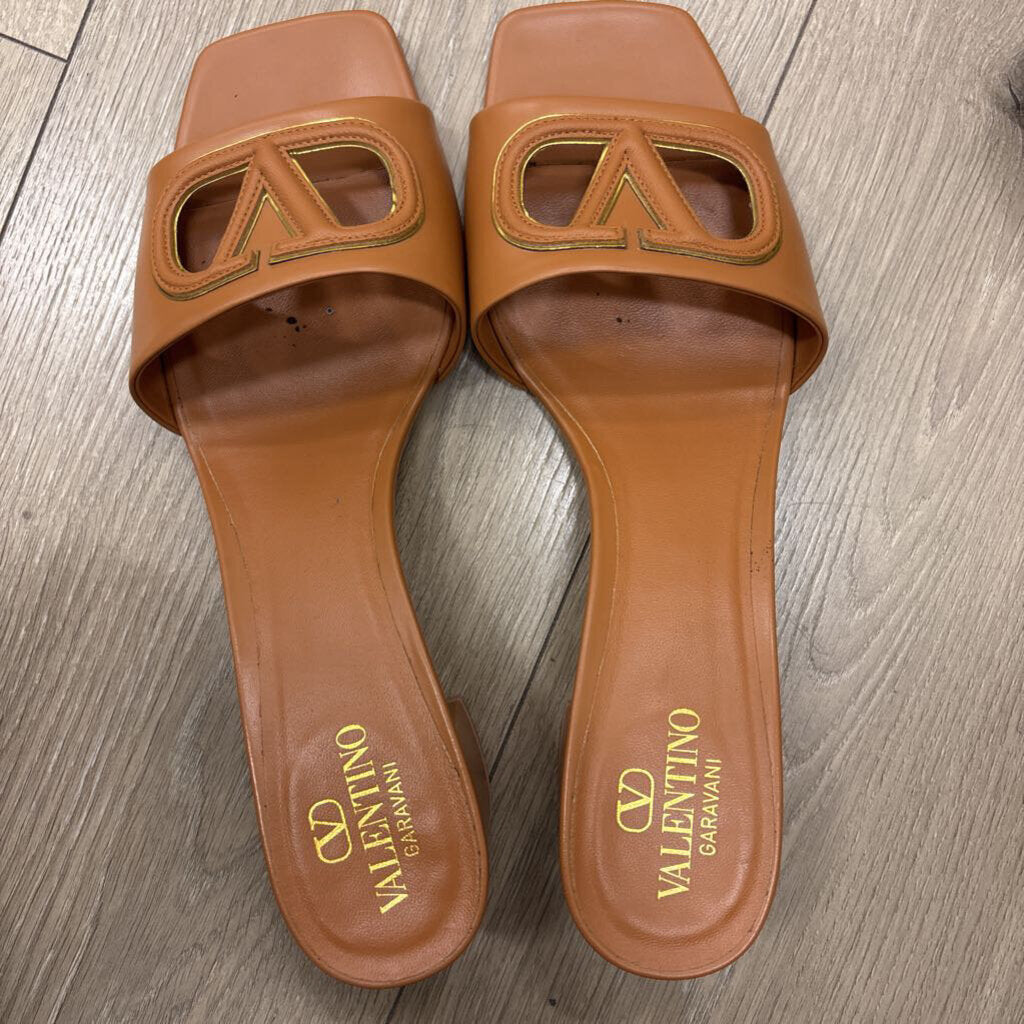 Brown Leather Logo Sandal