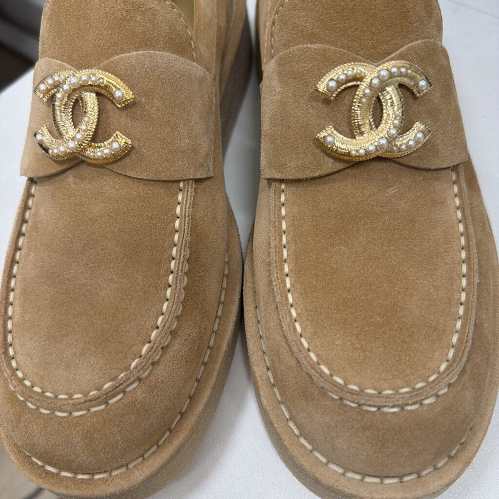 Tan Suede Loafer, 36.5