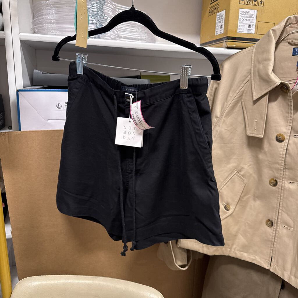Black Tencel/Linen Short (NWT)