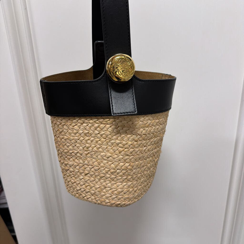 Mini Anagram Pebble Raffia Bucket Bag(est 2250)