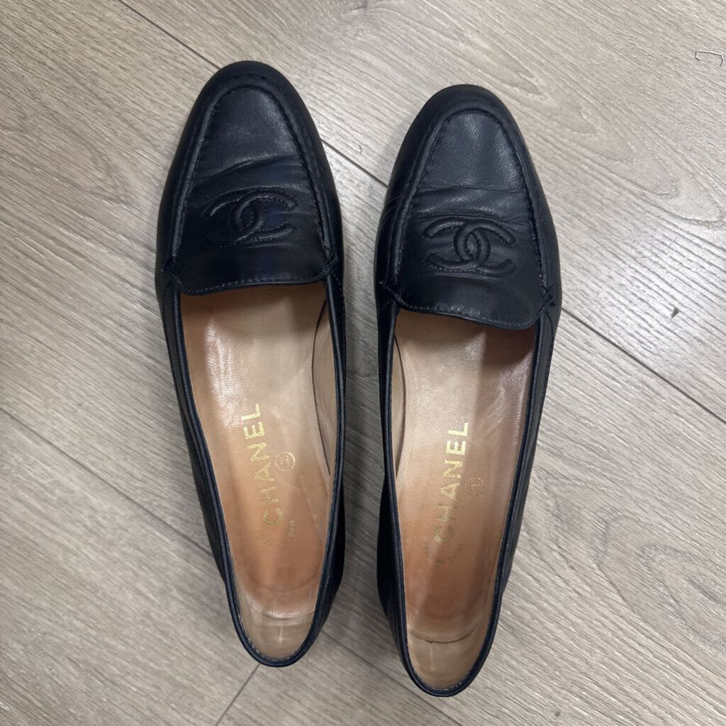 Vintage Black Leather CC Loafers (as is)