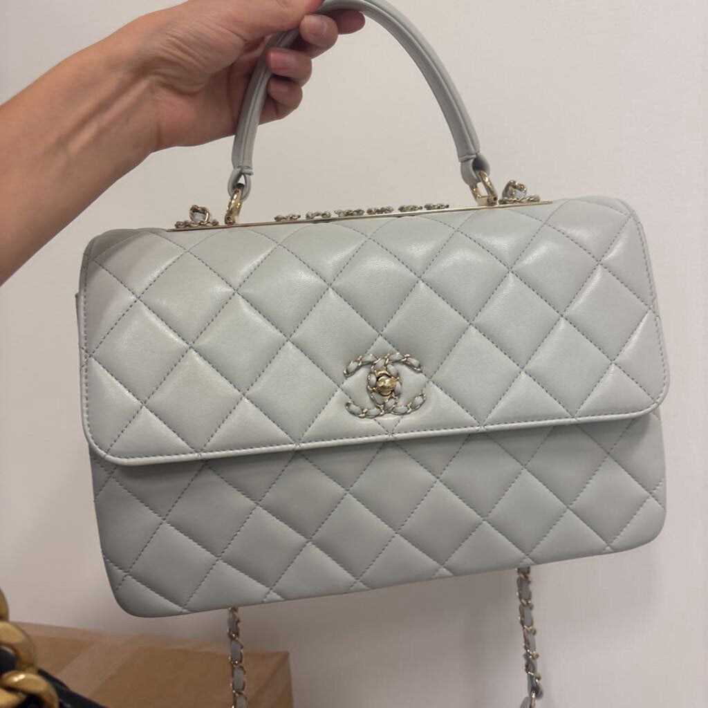 Light Grey Chain Detail Medium Trendy Bag